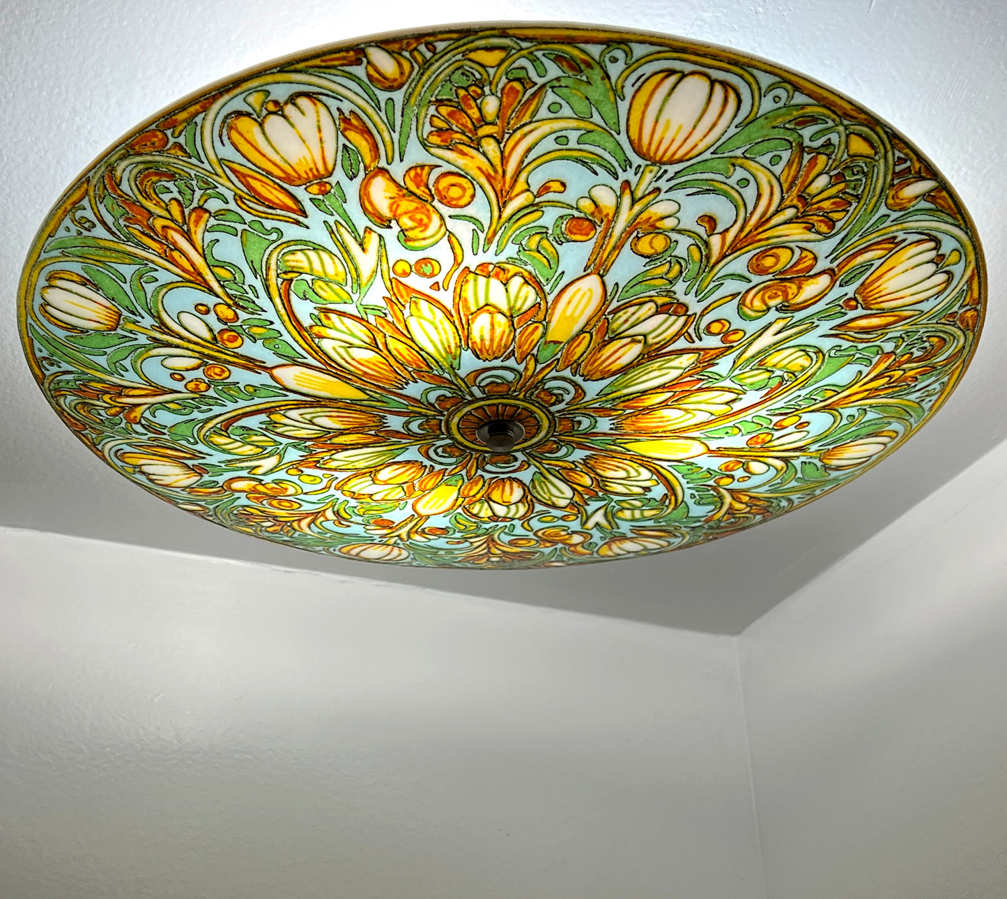 The Amandine Ceiling Light