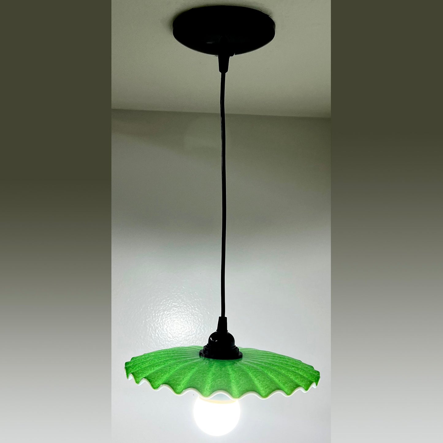 Candy Dish Pendant Light in Jade Green