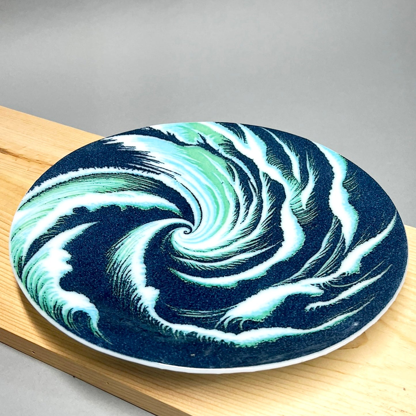 The Big Wave Plate