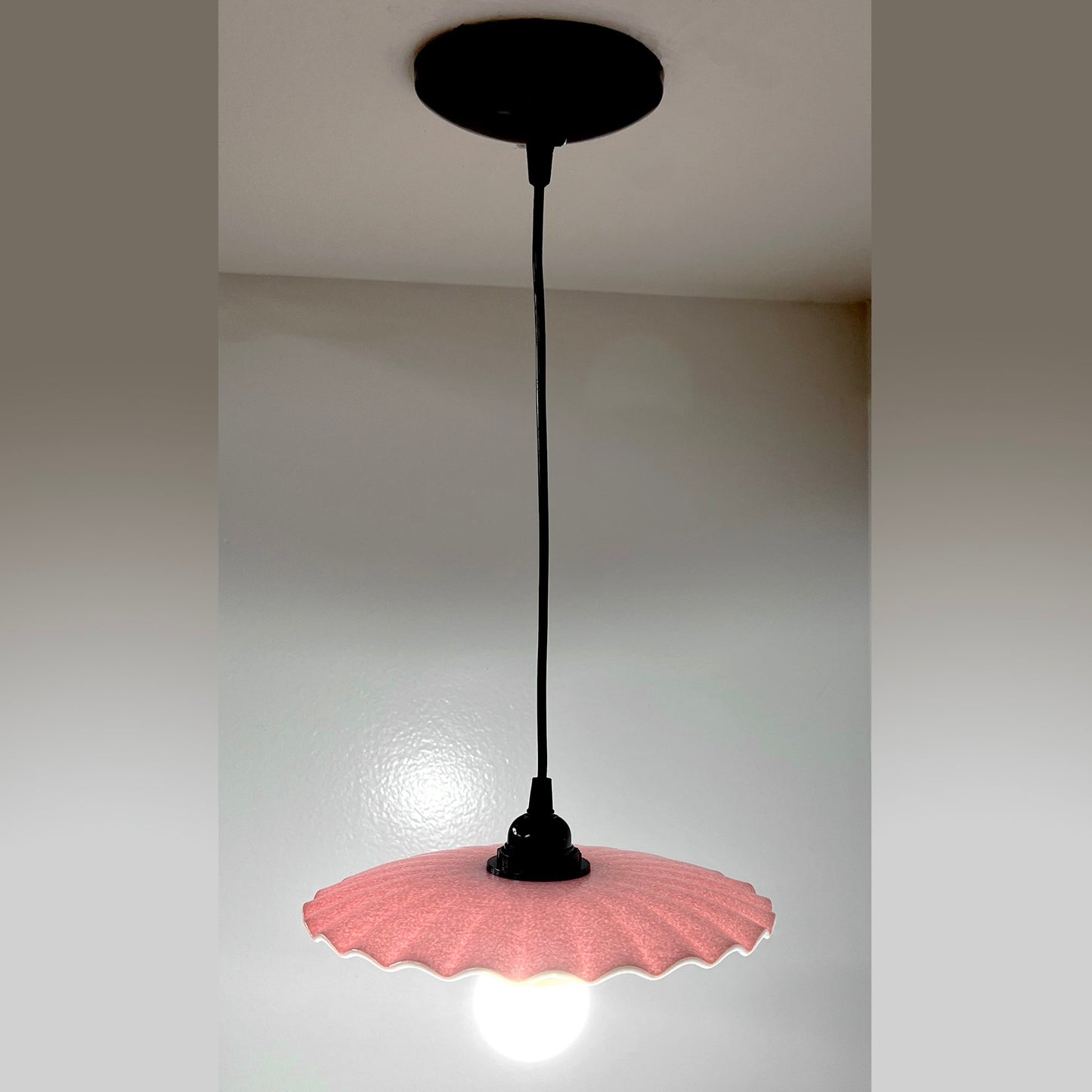 Candy Dish Pendant Light in Pink