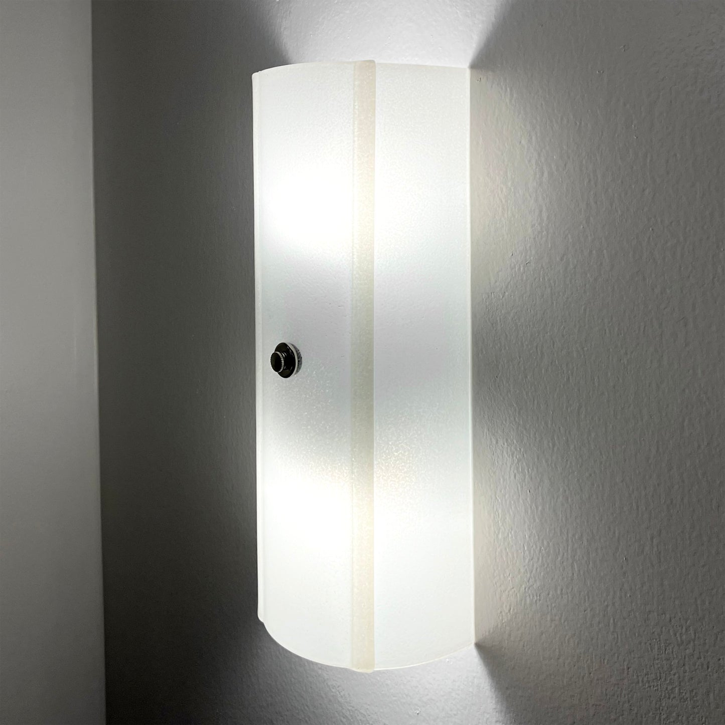 Half Round Glass Wall Sconce, Ice White