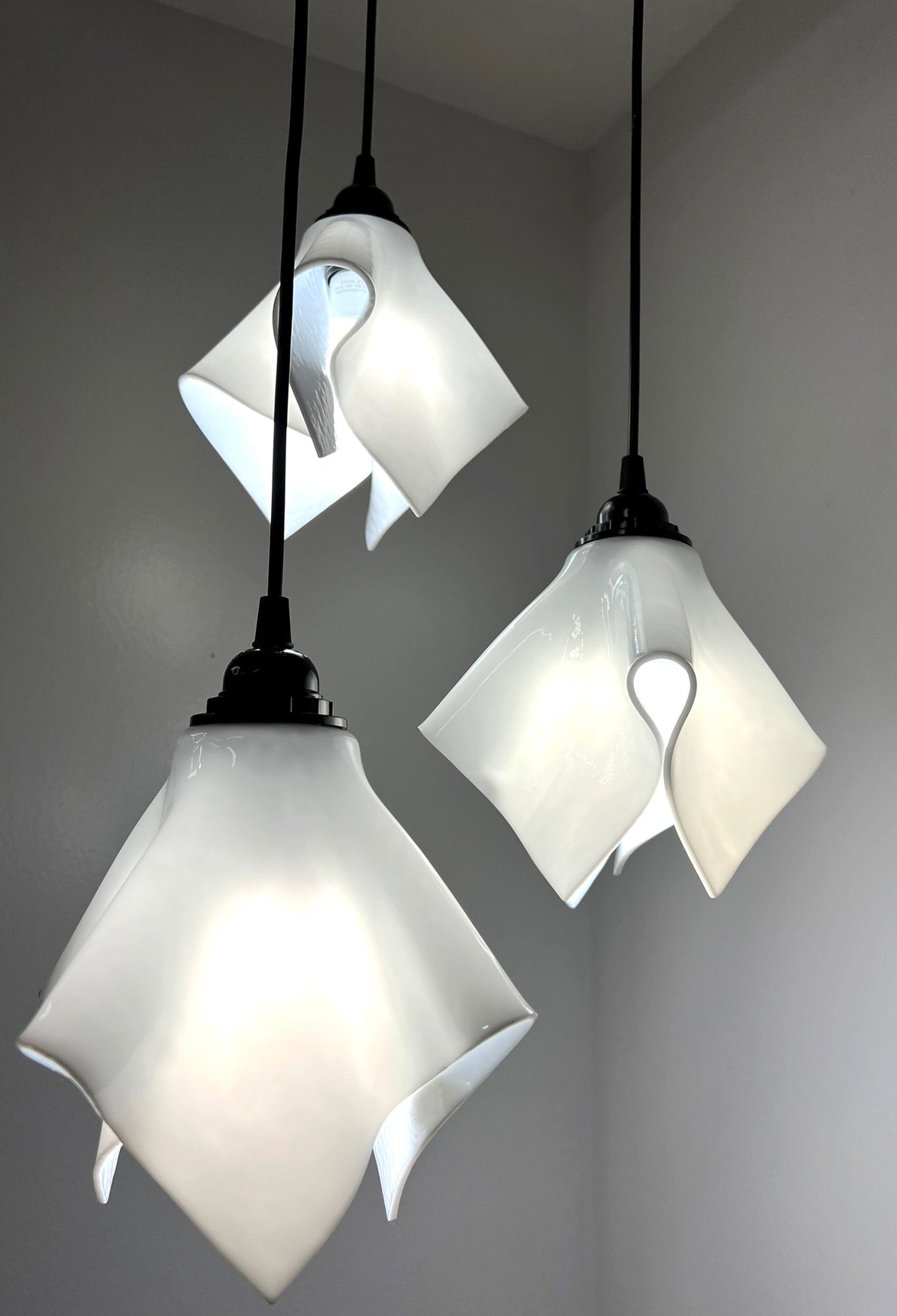 The Handkerchief Pendant Light, White Glass