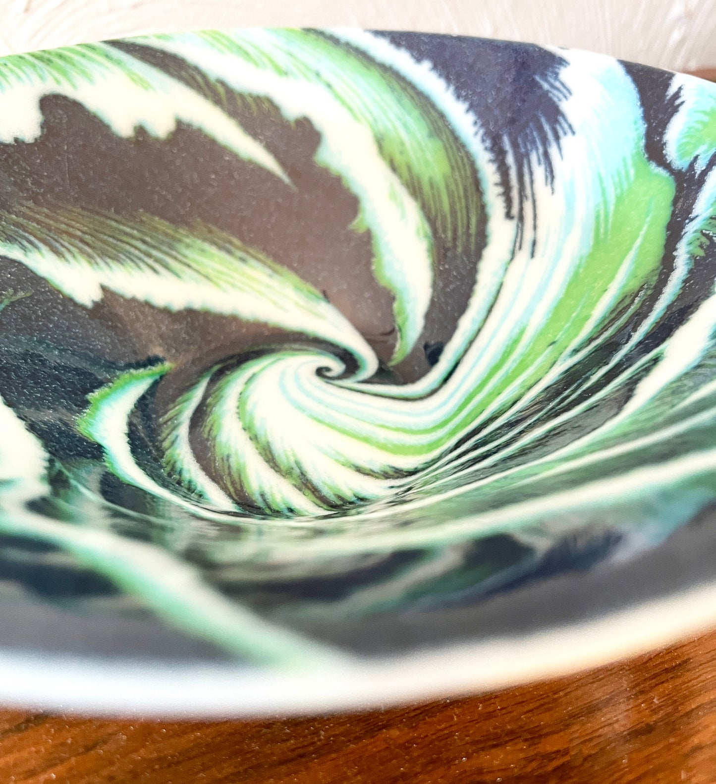 The Big Wave Bowl, Large Cone